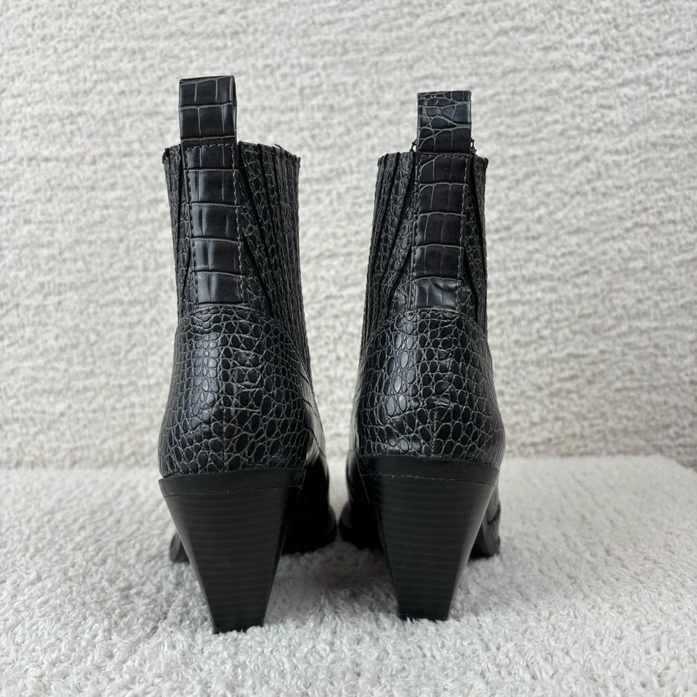 Zara Boots‎ Womens 36 US 6 Black Animal Print Cowboy Block Heeled Ankle Pull On